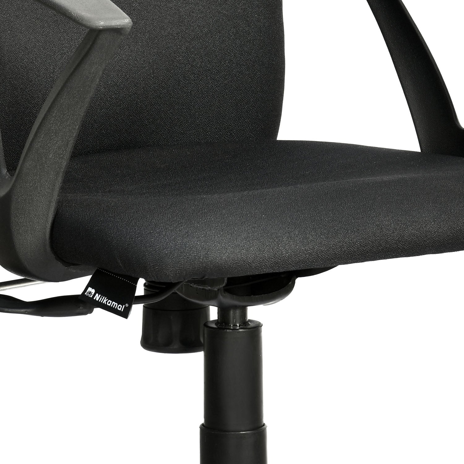 Nilkamal ethan office discount chair